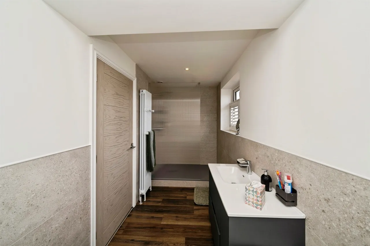 Buckingham Avenue, Wirral, CH63, photo 12
