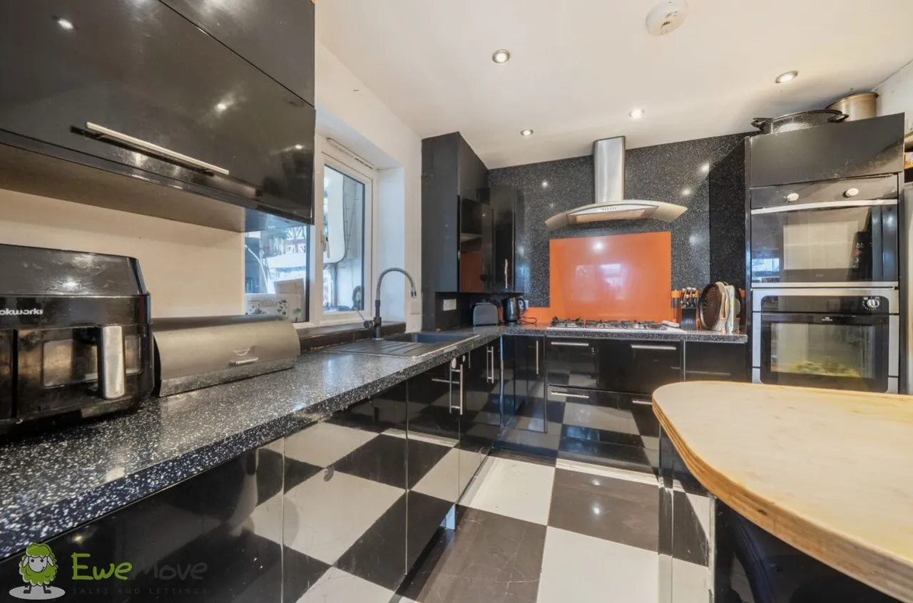 Malden Road, Cheam, SM3, photo 5