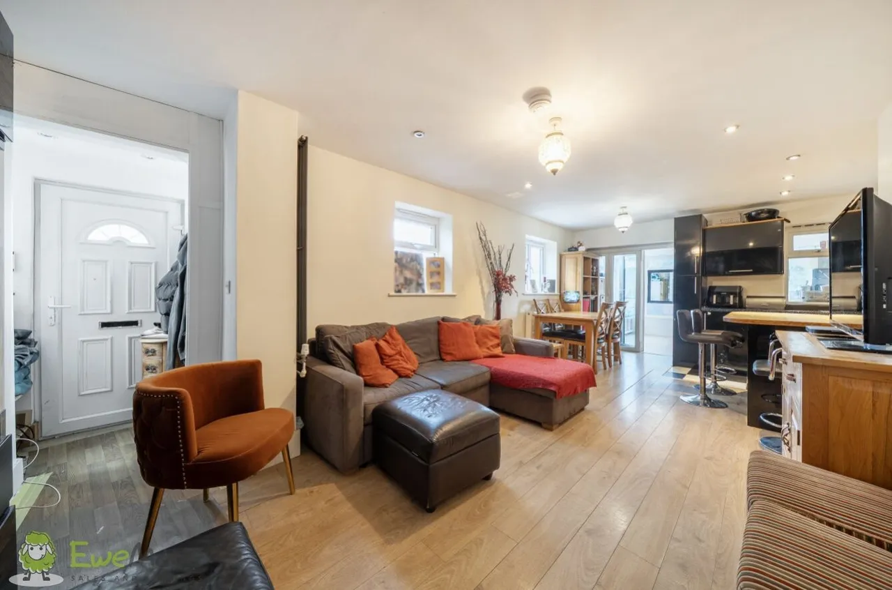 Malden Road, Cheam, SM3, photo 2