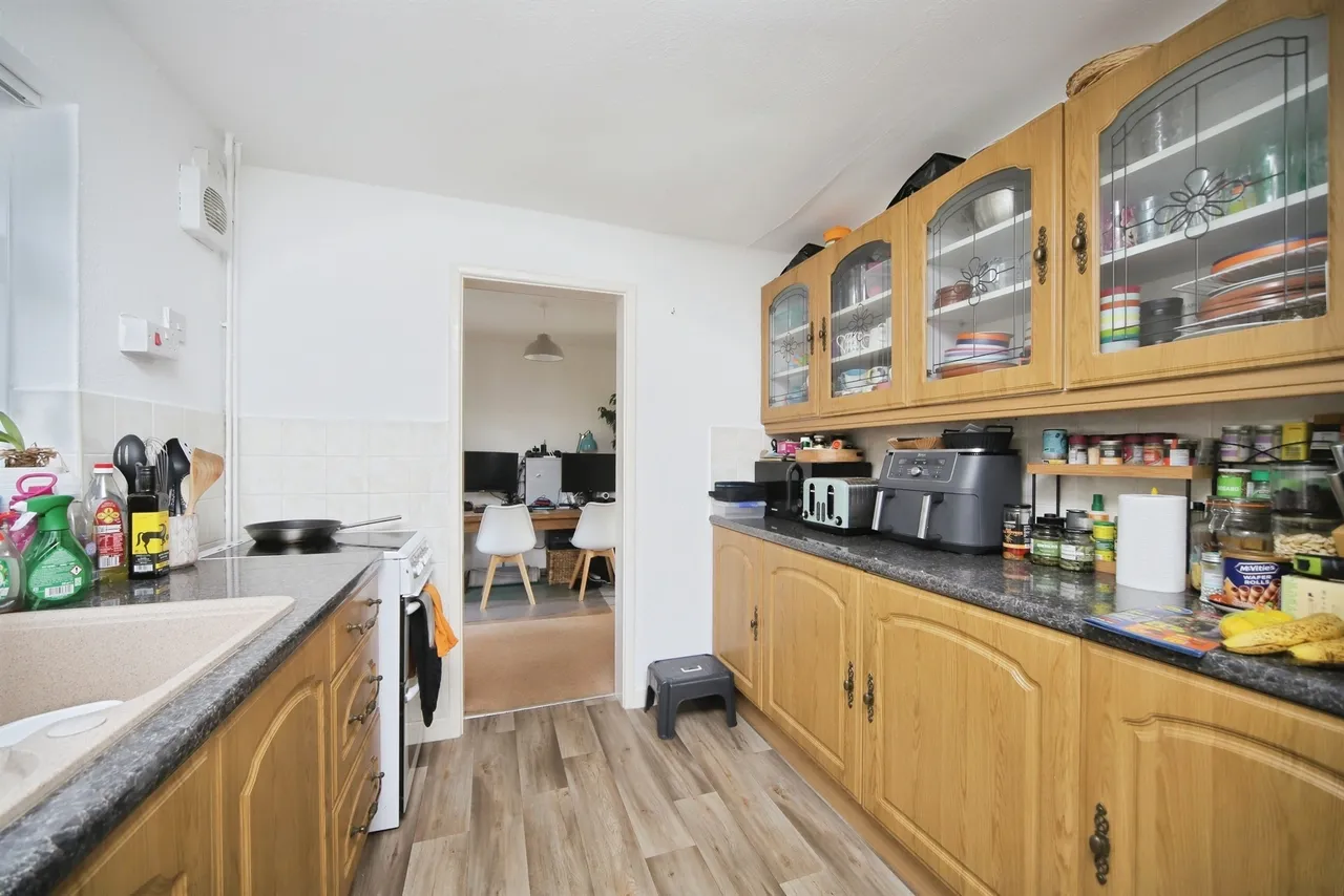 Deane Drive, Taunton, TA1, photo 8