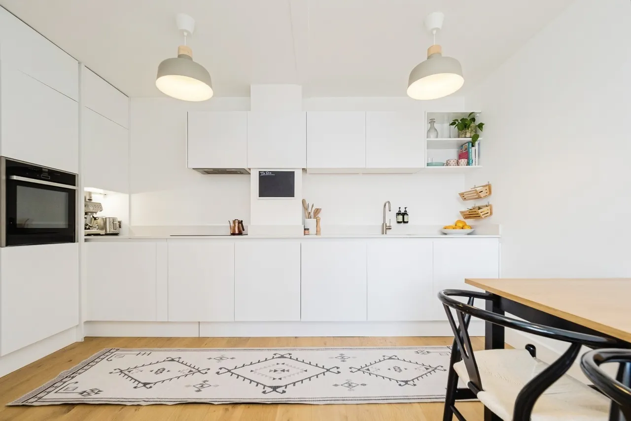 2 bed flat for sale — Gerry Raffles Square, London, E15