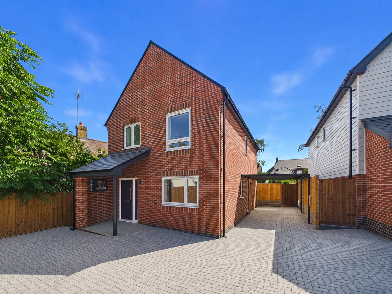 3 bed house for sale, Paddock Row, Dunmow, CM6