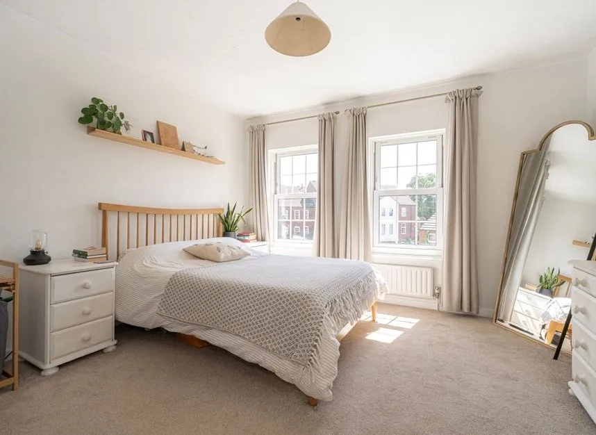 Park Crescent, Twickenham, TW2, photo 3