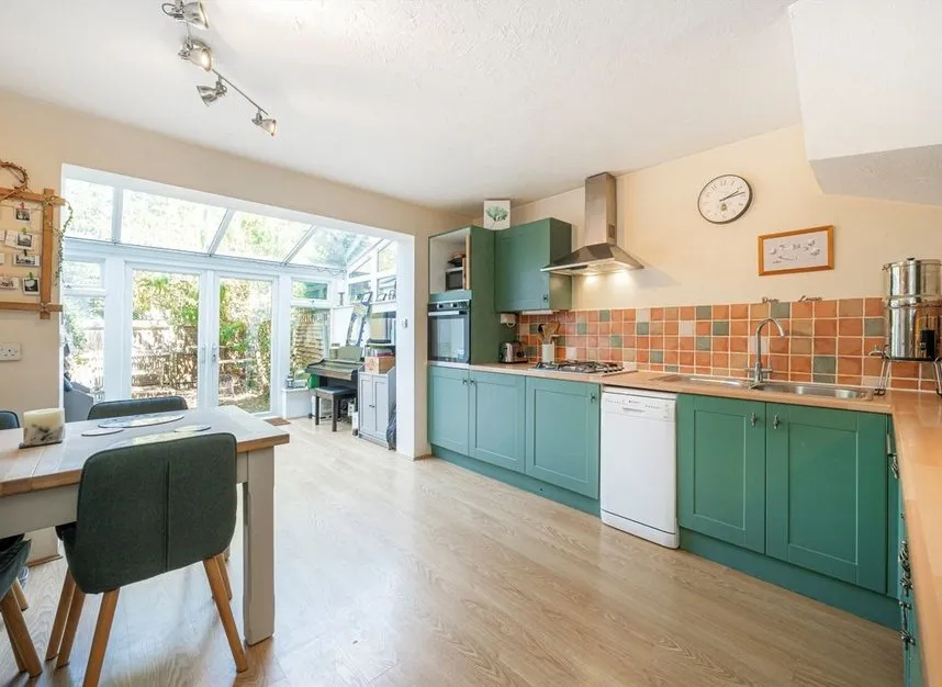 Park Crescent, Twickenham, TW2, photo 5