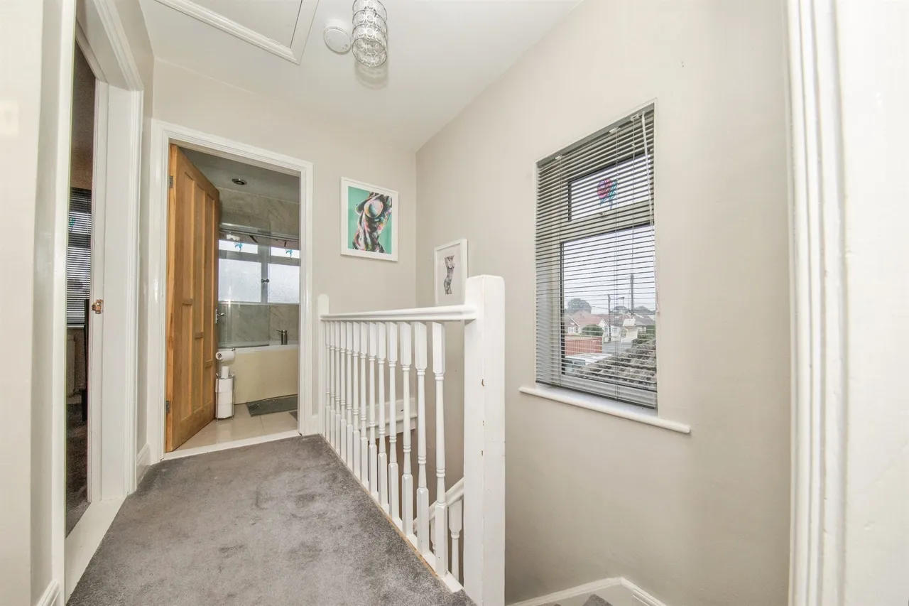 Thorpe Road, Kirby Cross, CO13, photo 9