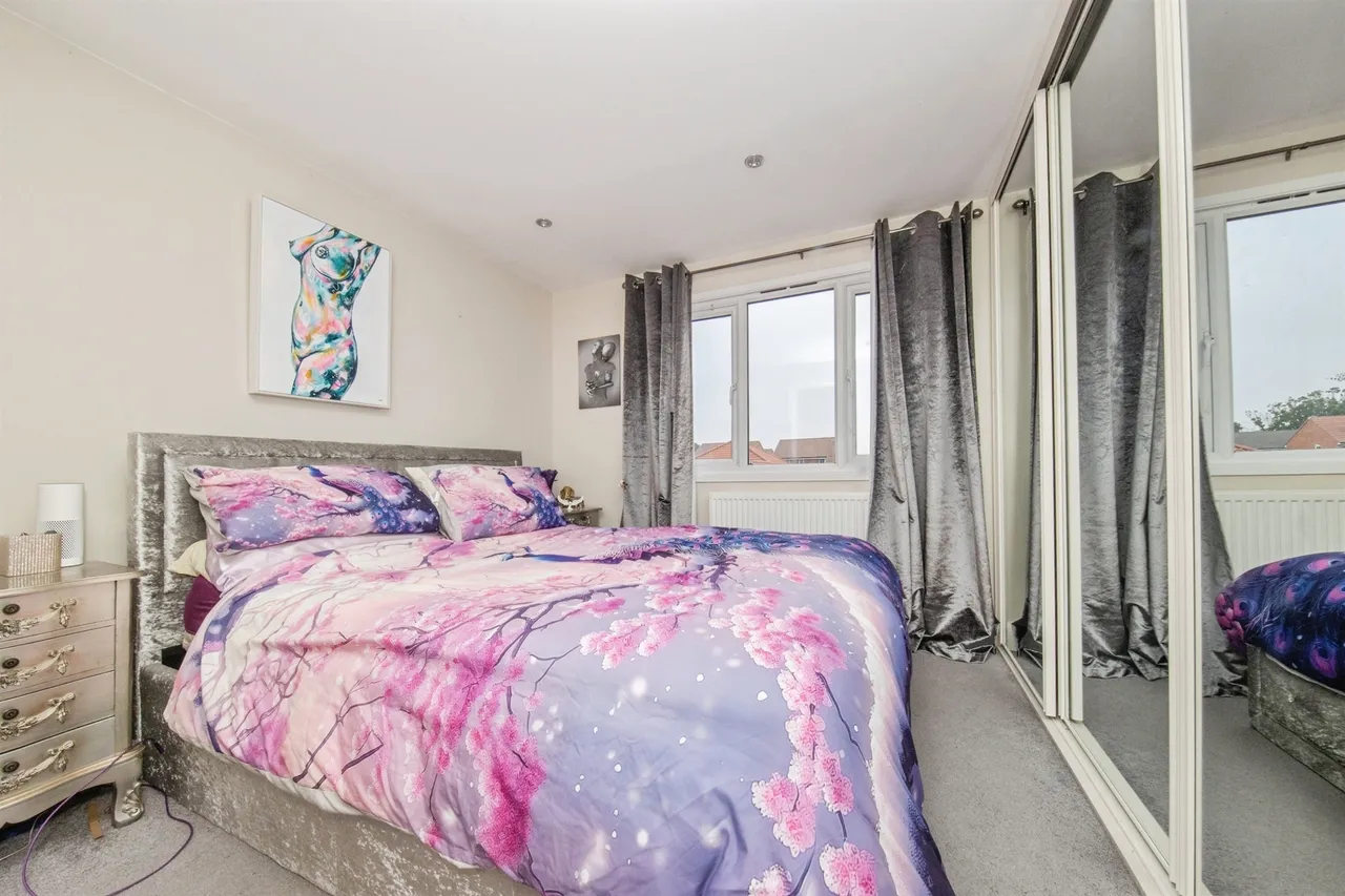 Thorpe Road, Kirby Cross, CO13, photo 10