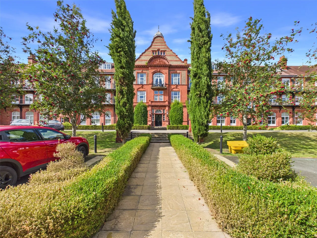 2 bed flat for sale — Kingswood Park, Kingswood, Frodsham, Cheshire, WA6 6EH