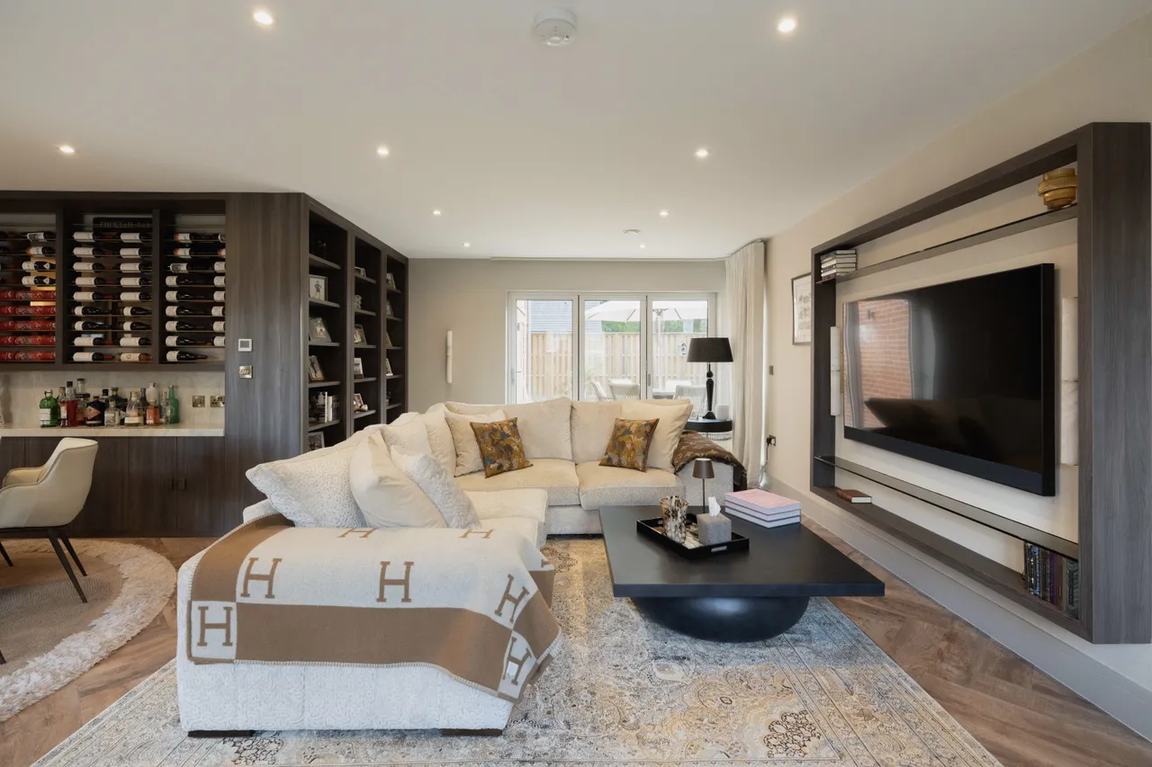 The Lodge Drive, Drayton, NR8, photo 10