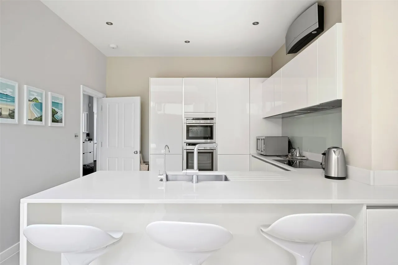 Whitton Road, Twickenham, TW1 1BT, photo 7