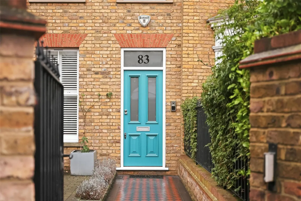 Whitton Road, Twickenham, TW1 1BT, photo 2
