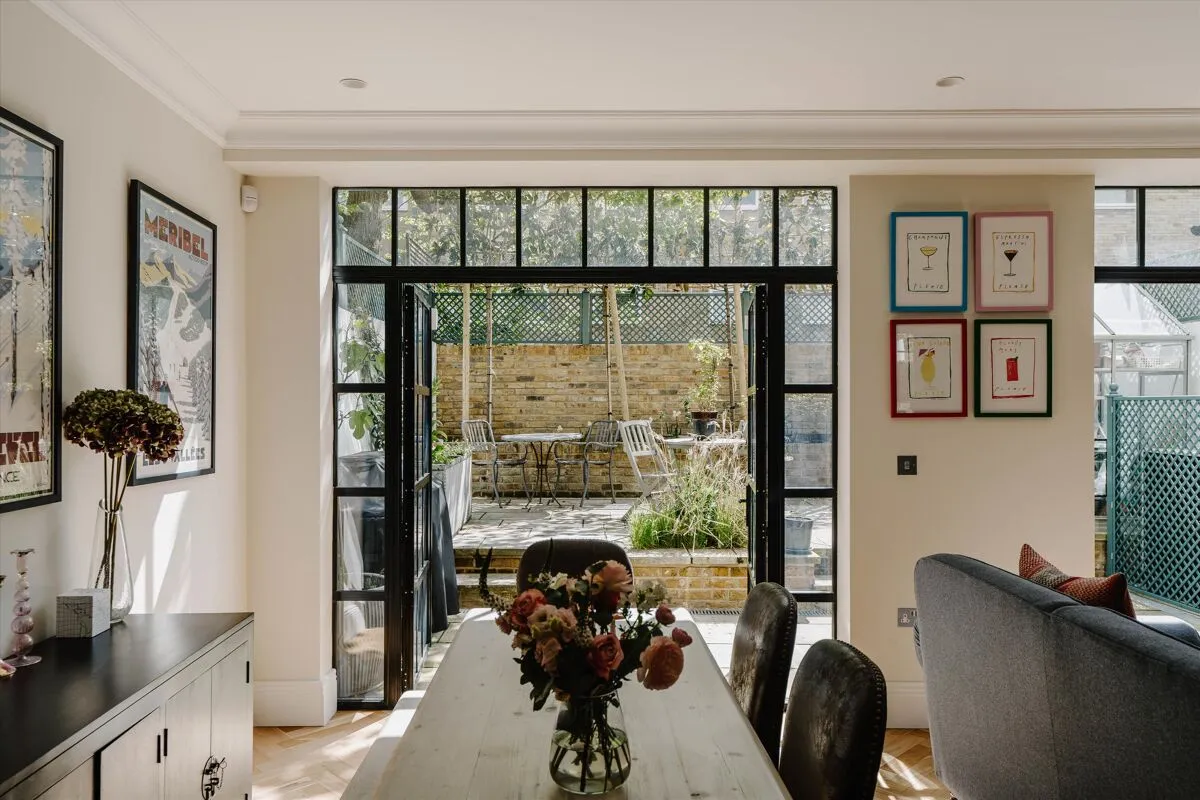 Boyne Terrace Mews, Holland Park, W11, photo 2