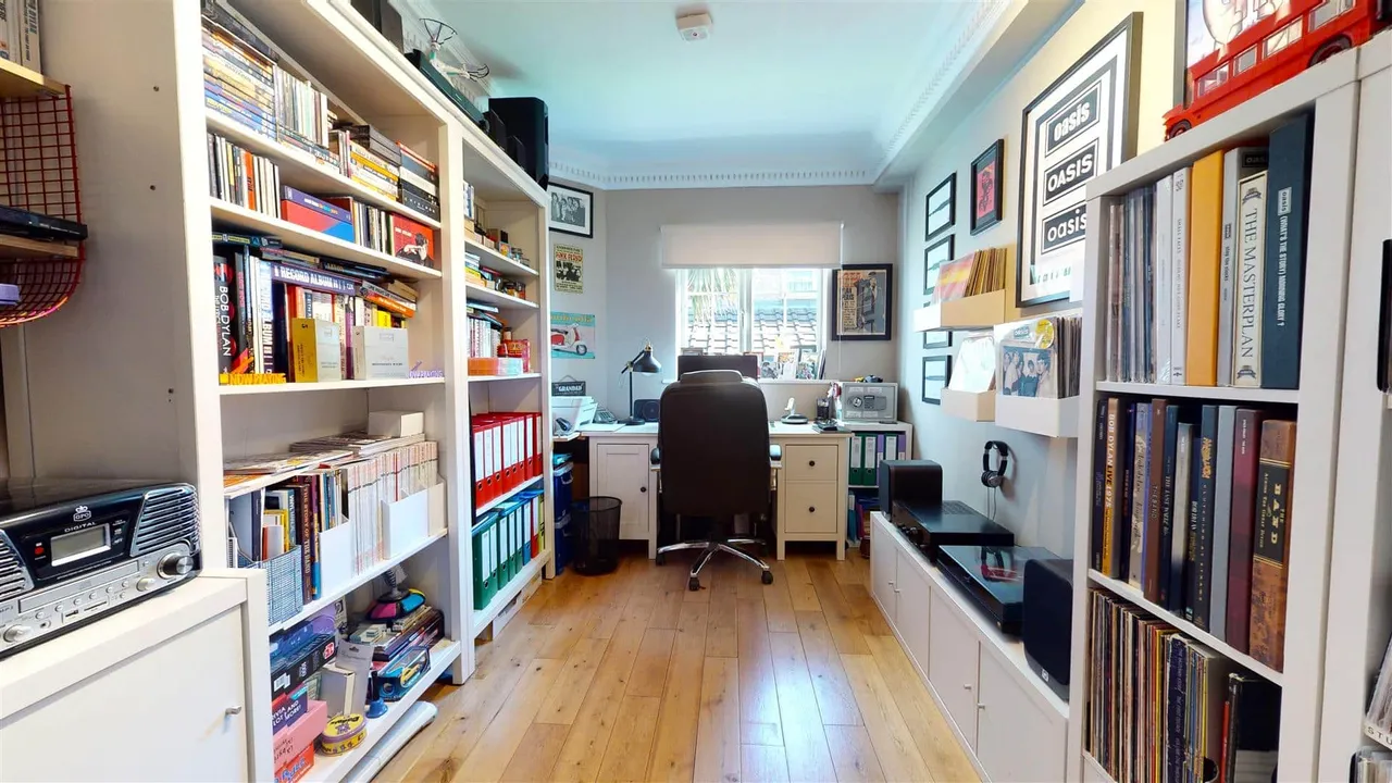 Park Hill, Loughton, photo 10