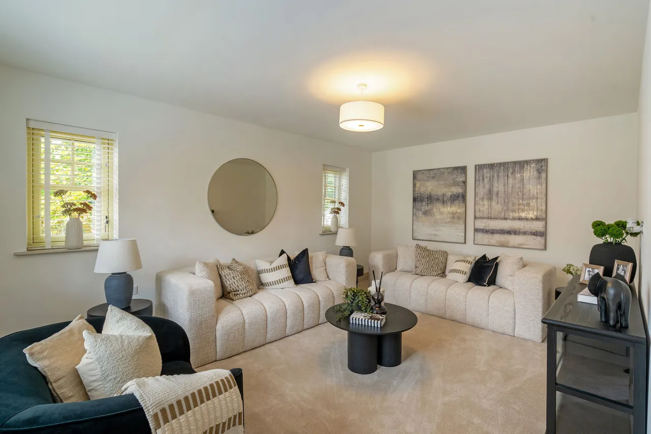 The Mulberry, Headley Chase, Epsom, KT18, photo 4