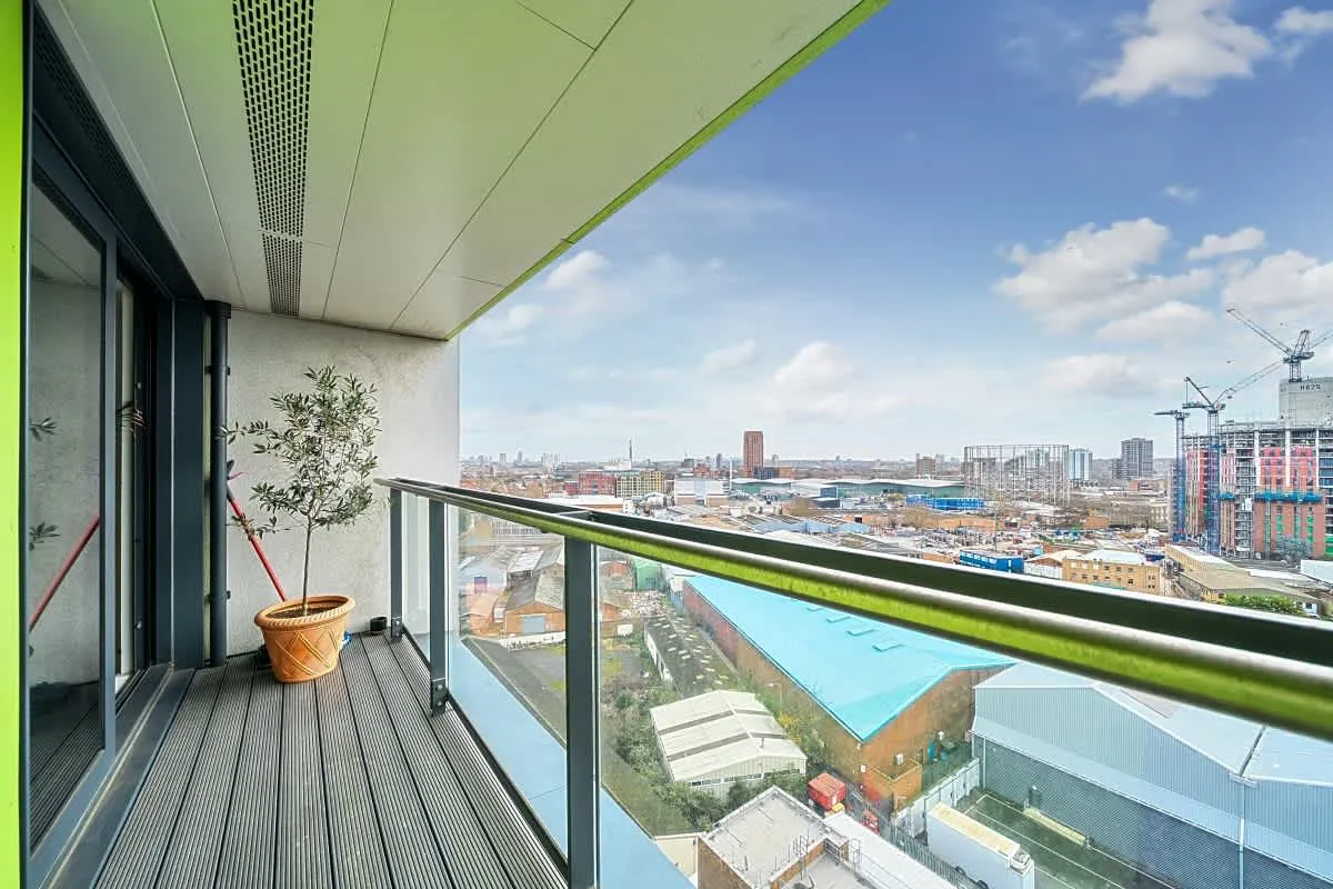 Rotherhithe New Road, London, SE16, photo 3