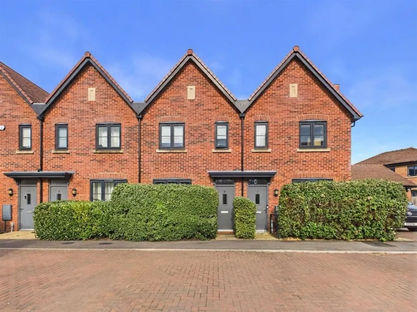 2 bed house for sale, Furrow Close, Cheltenham