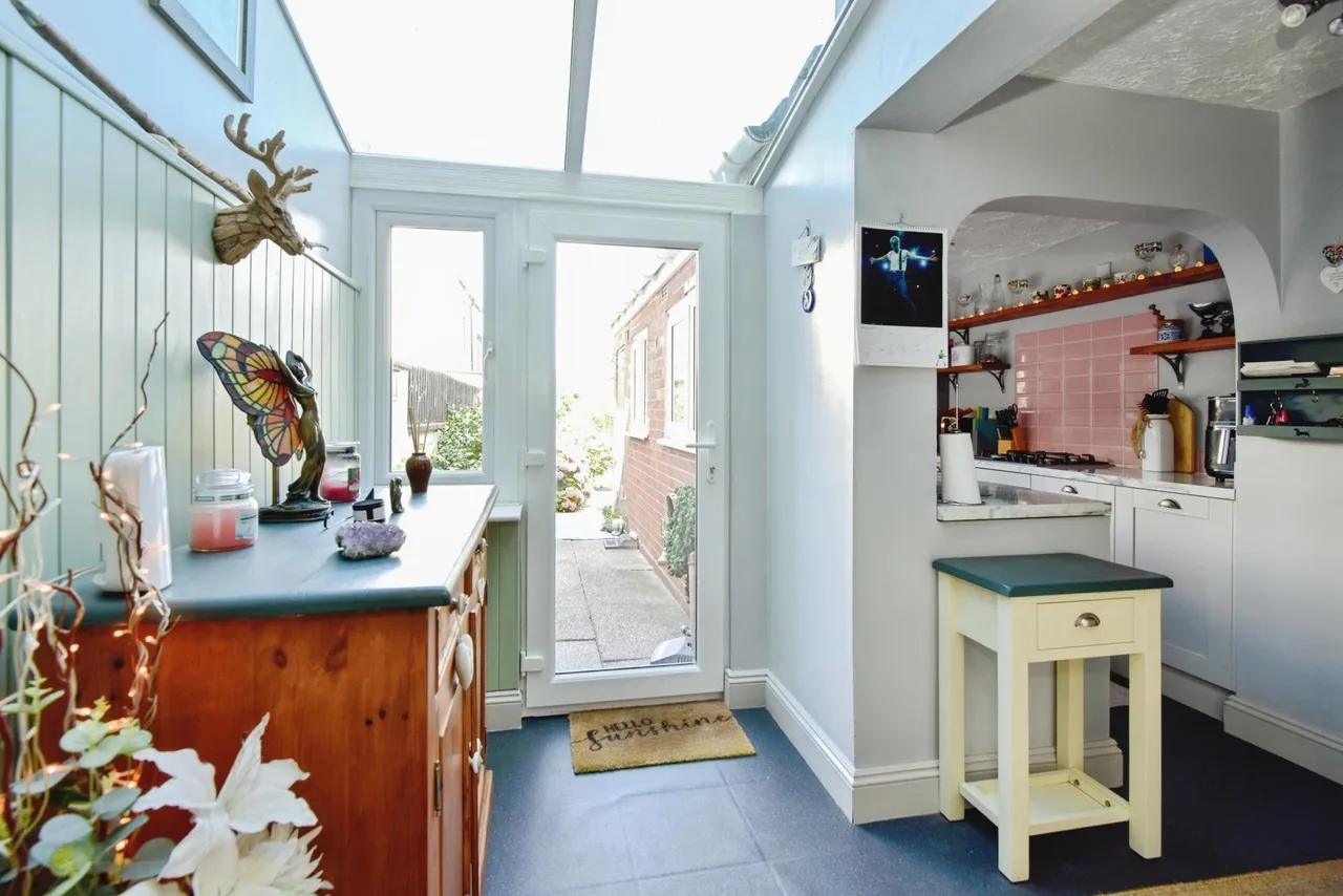 Ravens Lane, Bignall End, ST7, photo 9