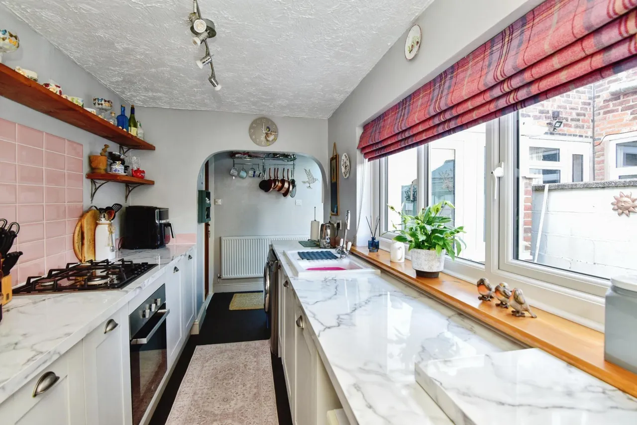 Ravens Lane, Bignall End, ST7, photo 10