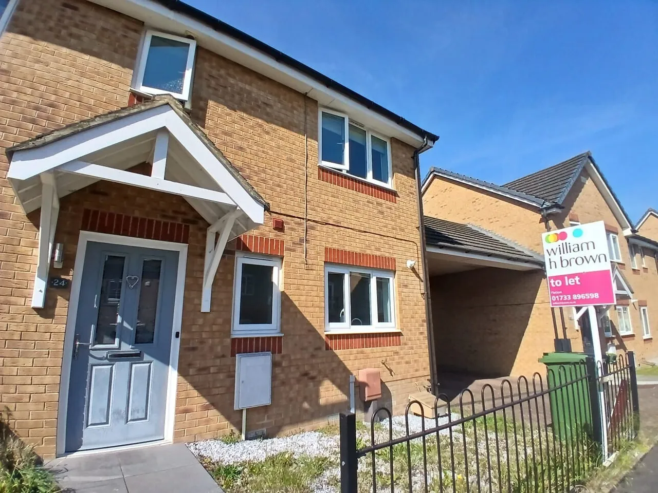 3 bed house to rent — Lady Charlotte Road, Hampton Hargate, PETERBOROUGH