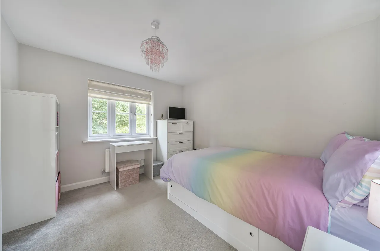 Dumas Drive, Whiteley, PO15, photo 9