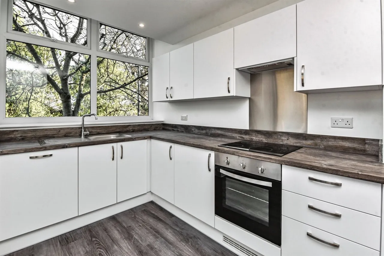 Vallis Road, Frome, BA11, photo 2
