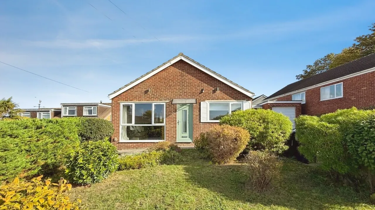 3 bed house for sale, Upland Rise, Westbury, BA13