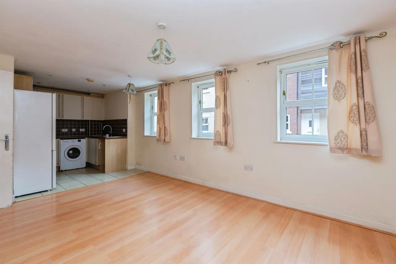 Pine Street, Aylesbury, HP19, photo 9