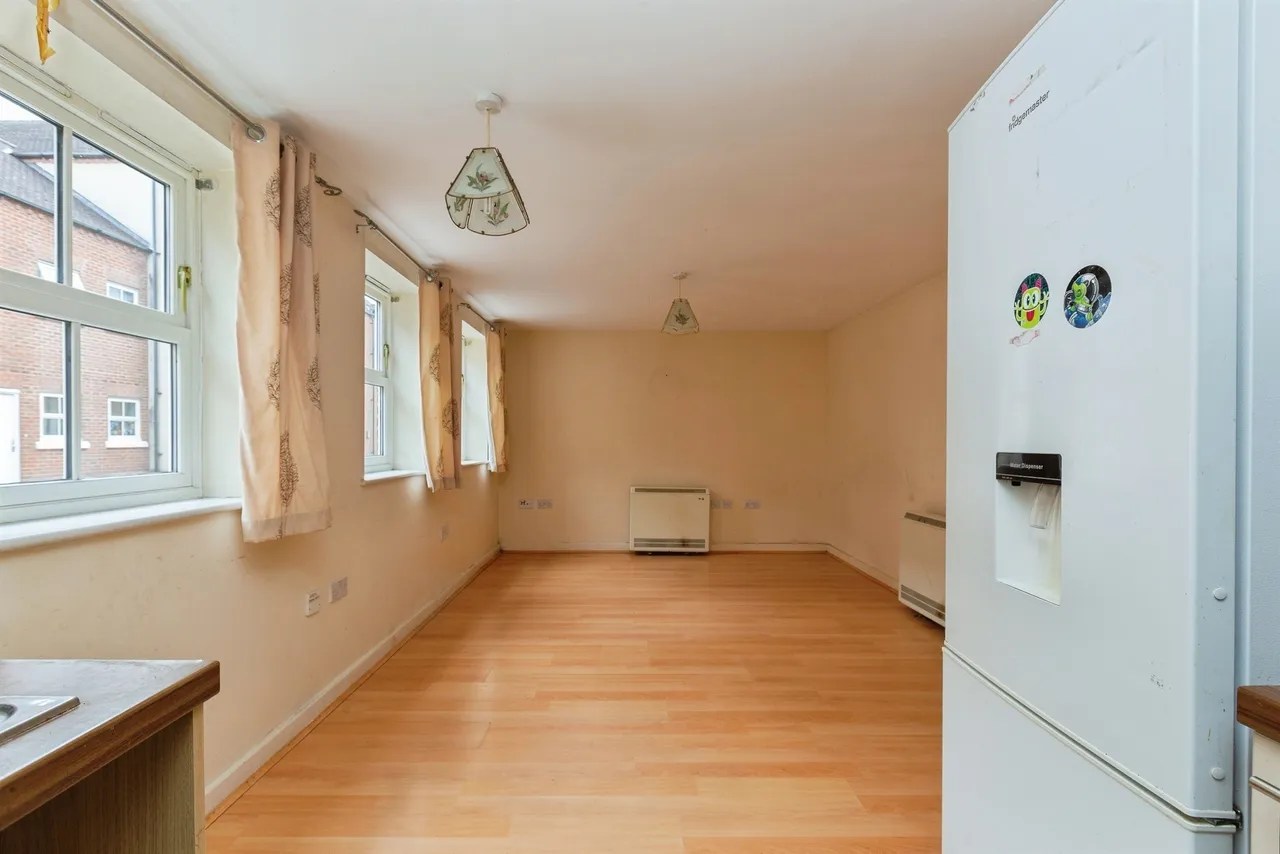 Pine Street, Aylesbury, HP19, photo 11