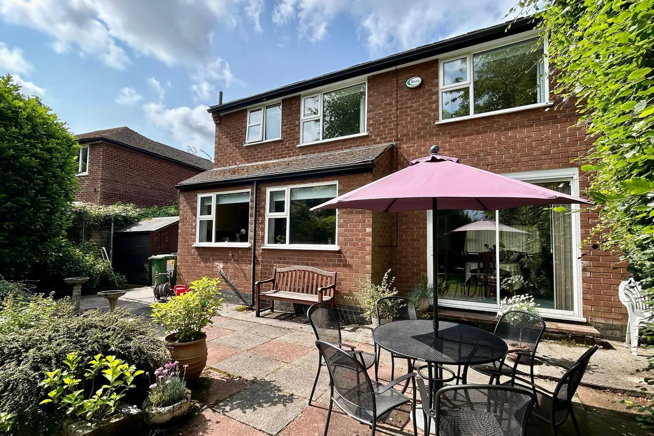 Daylesford Crescent, Cheadle, photo 23