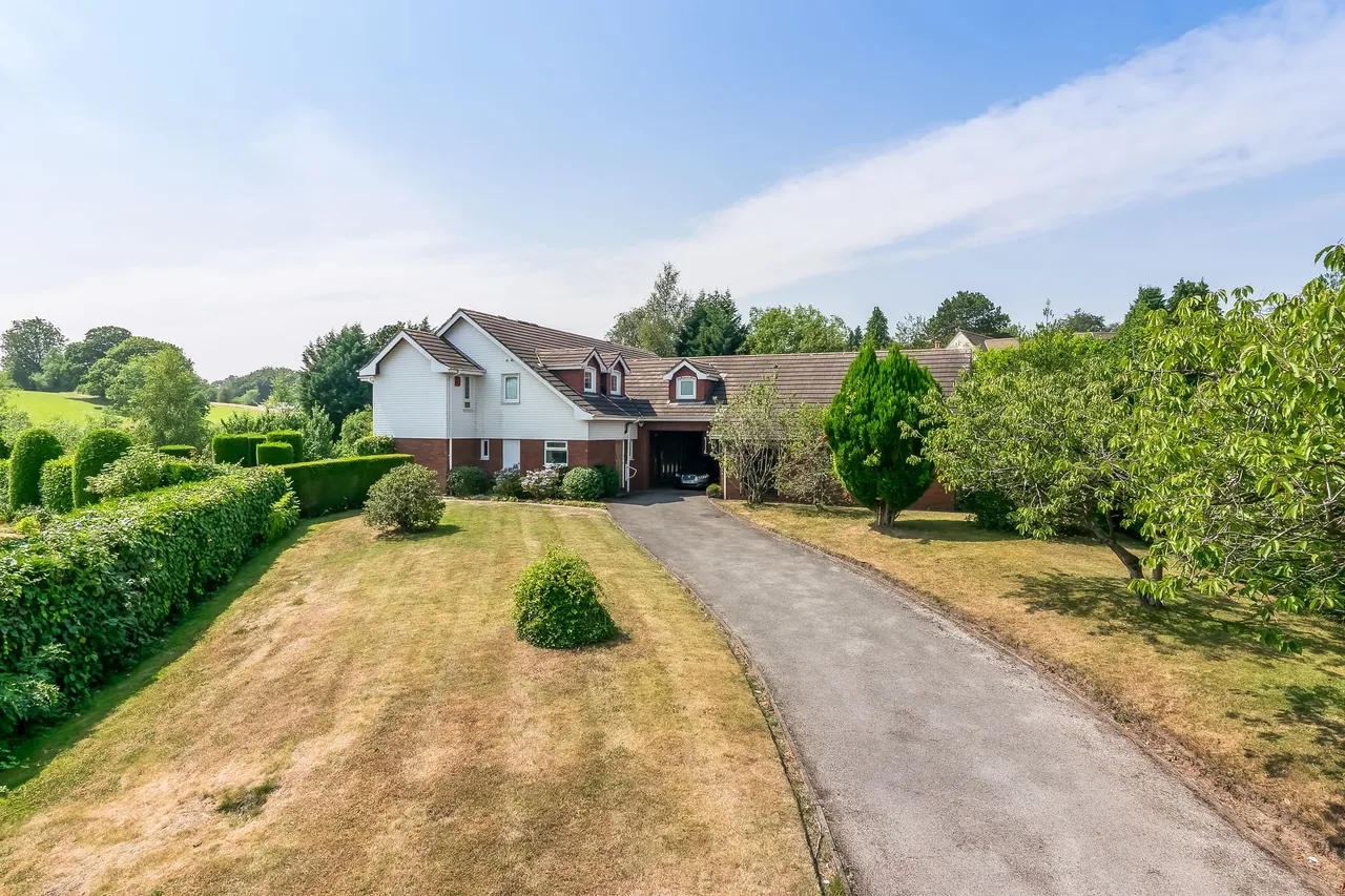 Willowmead Drive, Macclesfield, photo 29