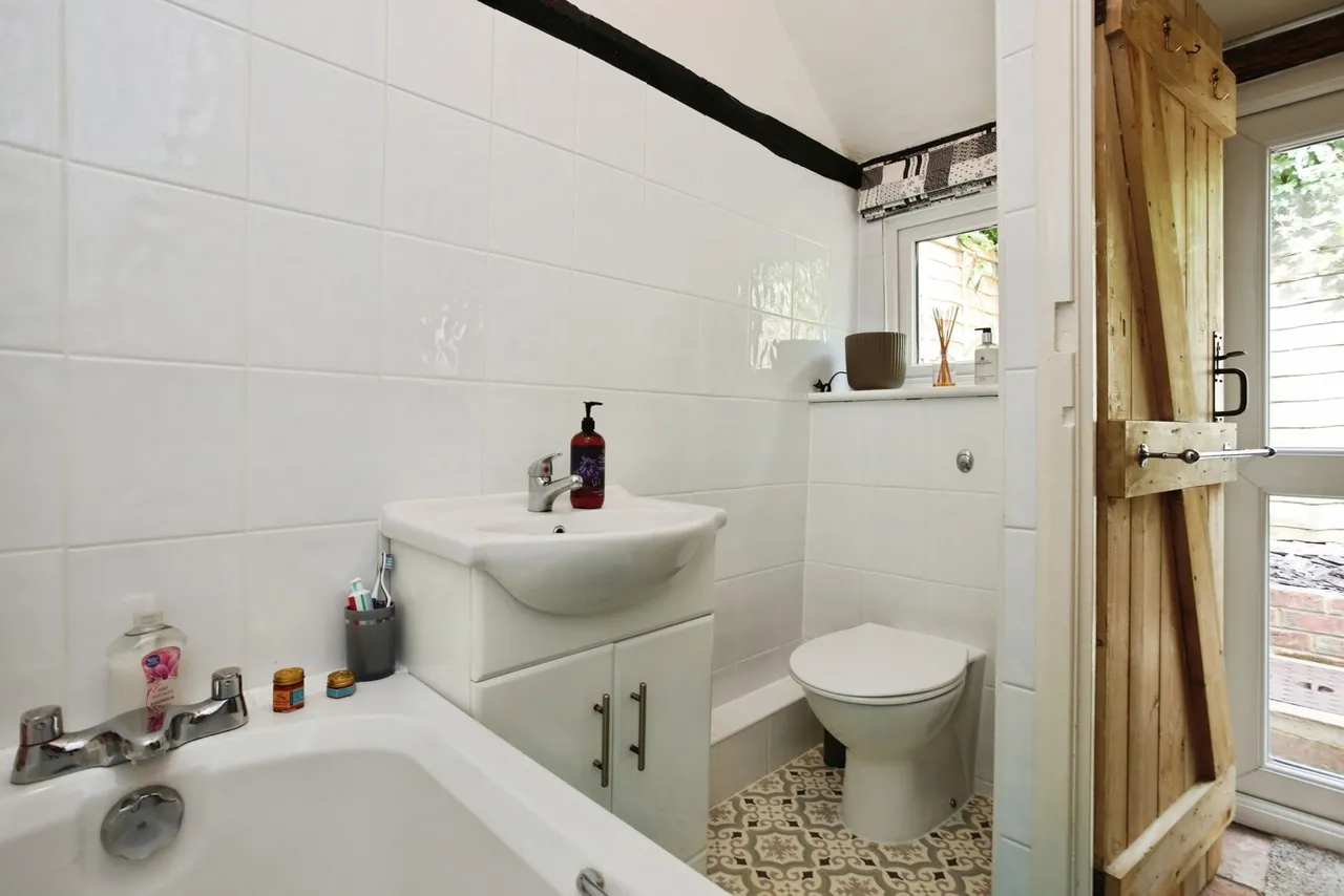 Talbot Road, Hawkhurst, TN18, photo 11