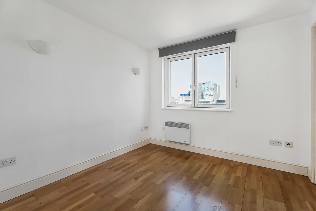 Plumbers Row, London, E1, photo 12