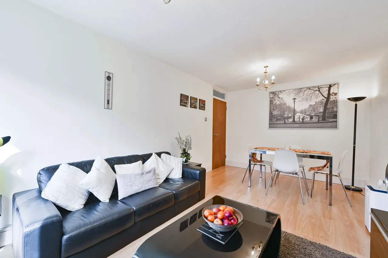 113 Conistone Way, London, photo 5