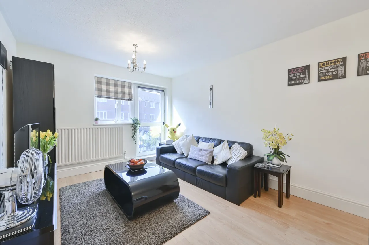 113 Conistone Way, London, photo 3
