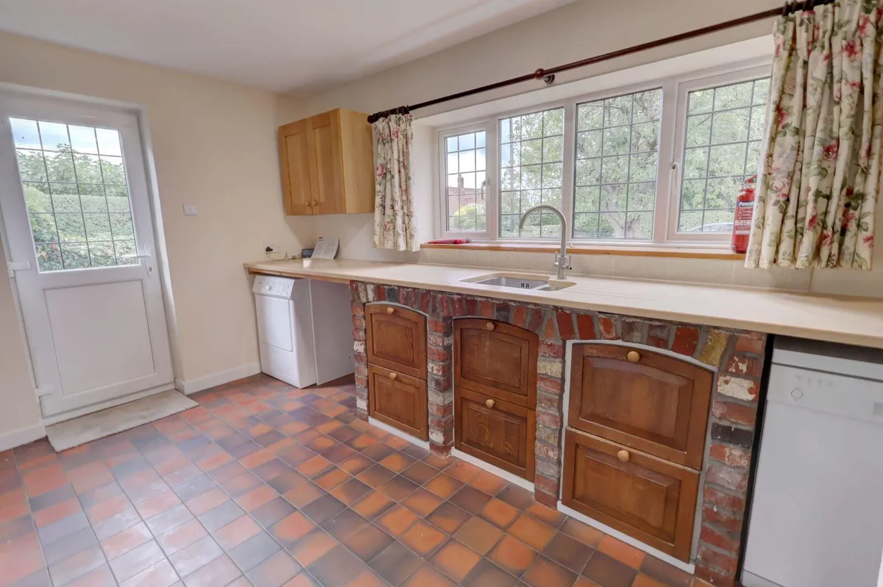 Studridge Lane, Speen, HP27, photo 6