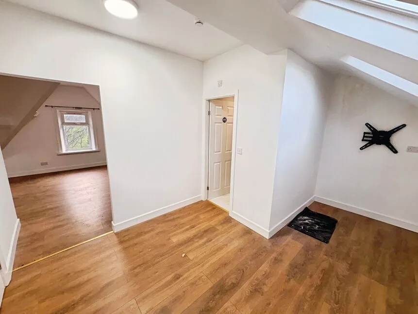 Somerset Road, Huddersfield, West Yorkshire, HD5, photo 6