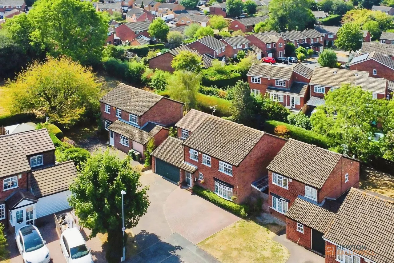 Thurlow Close, Oadby, LE2, photo 27
