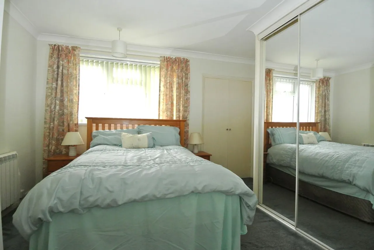 Wellington Court, Clare Road, Staines-Upon-Thames, TW19 7HL, photo 8