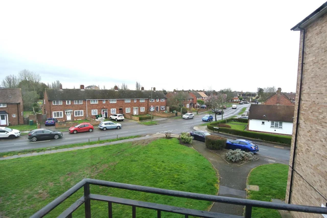 Wellington Court, Clare Road, Staines-Upon-Thames, TW19 7HL, photo 10