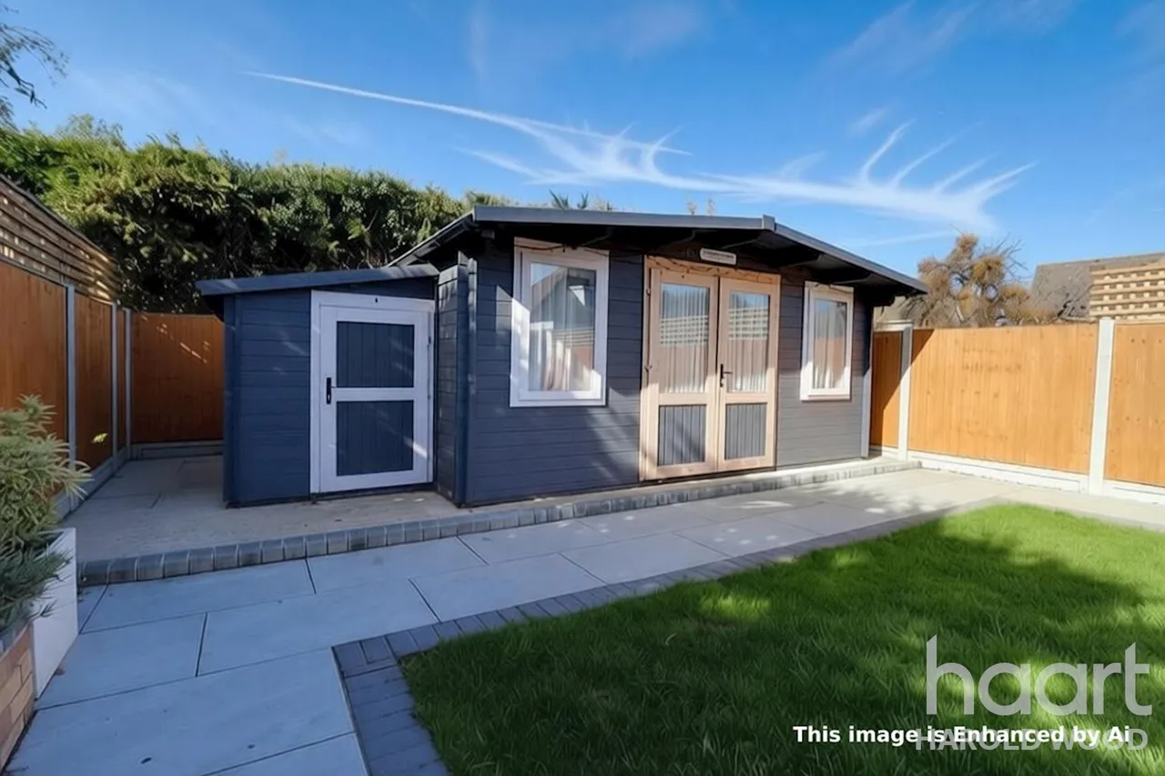 Newhall Drive, Harold Wood, RM3, photo 24