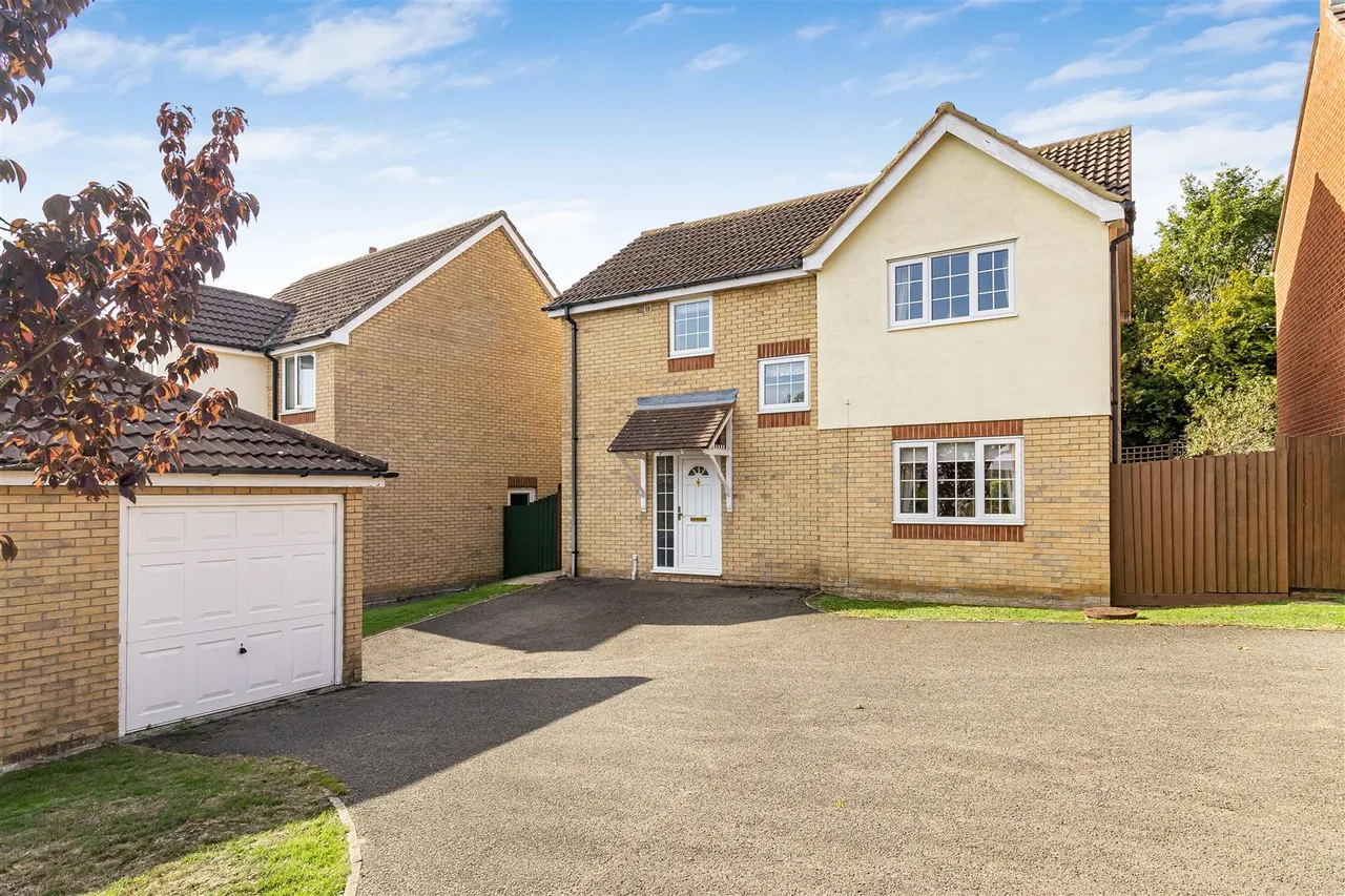 4 bed property for sale, Strawberry Fields, Haverhill, CB9