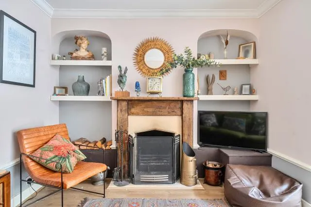 Halliford Road, Sunbury-on-Thames, TW16, photo 2