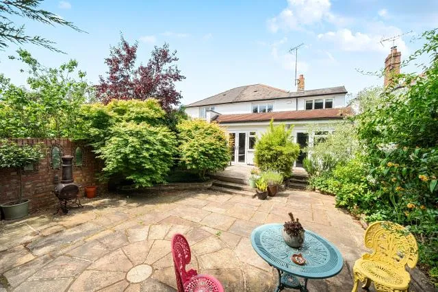 Halliford Road, Sunbury-on-Thames, TW16, photo 23