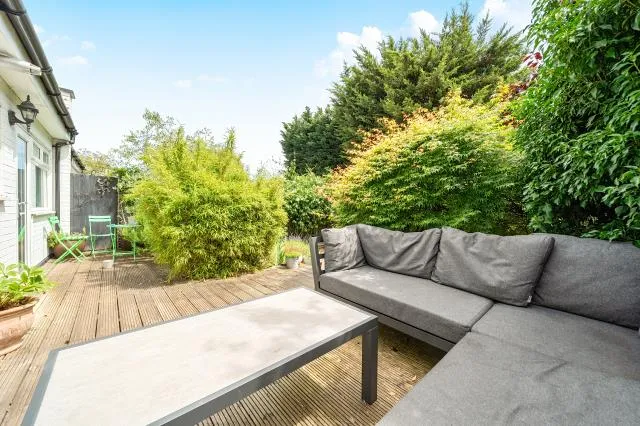Halliford Road, Sunbury-on-Thames, TW16, photo 22