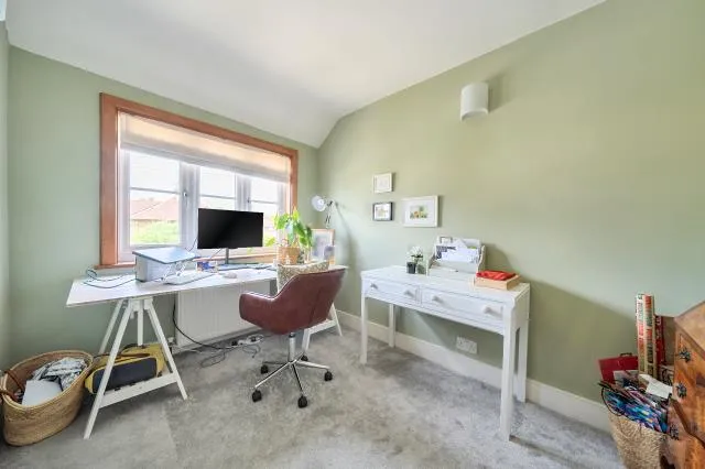 Halliford Road, Sunbury-on-Thames, TW16, photo 16