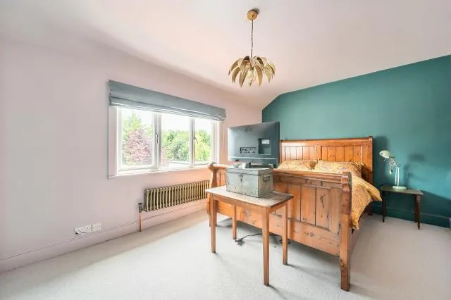 Halliford Road, Sunbury-on-Thames, TW16, photo 12