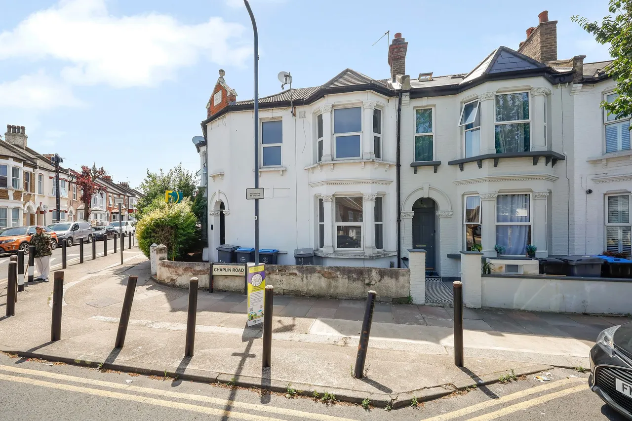 Chaplin Road, London, NW2, photo 13