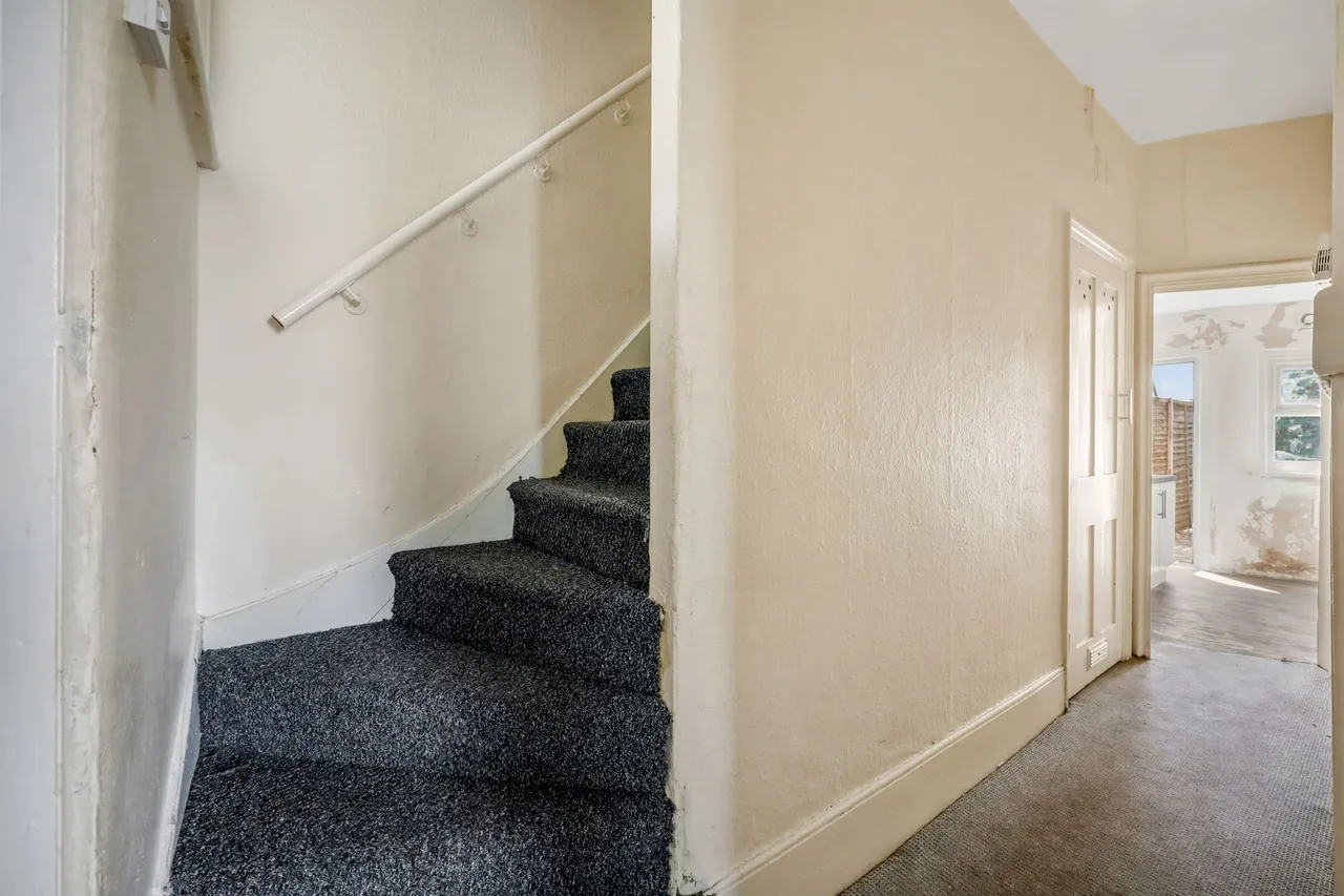 Chaplin Road, London, NW2, photo 8
