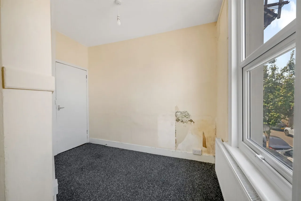 Chaplin Road, London, NW2, photo 5