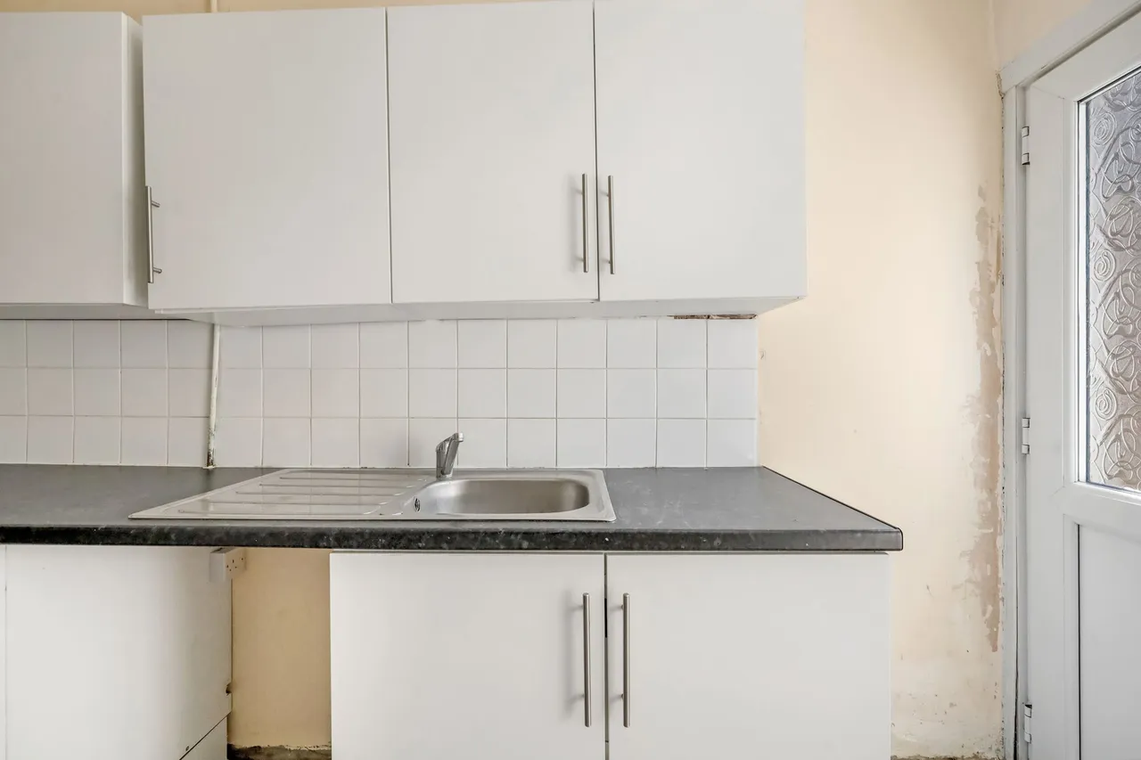 Chaplin Road, London, NW2, photo 11