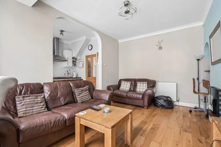 Dellfield Crescent, Uxbridge, UB8, photo 7